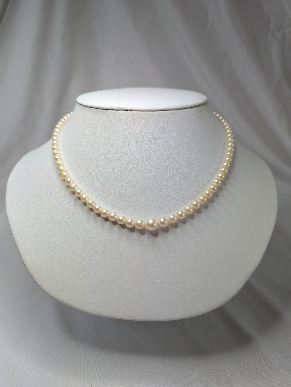 Genuine Graduated White Pearl Strand Necklace – 14K White Gold Clasp
